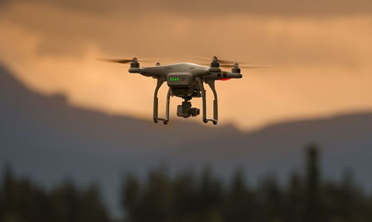 Drones de búsqueda completan 184 horas de vuelo en operativos policiales en Los Ríos