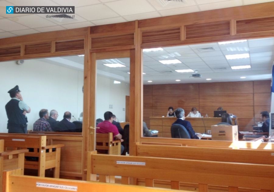 Condenan a 4 hombres por estafa de $307 millones al Fisco en Valdivia