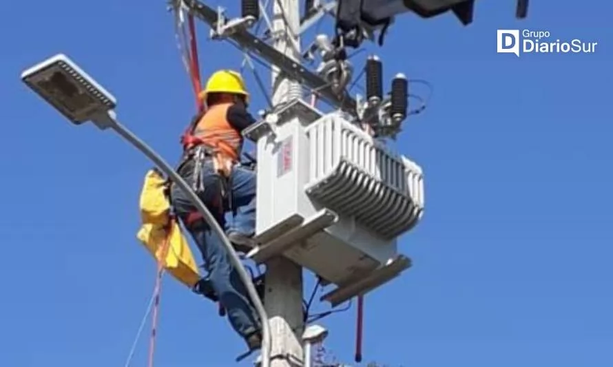 Vuelve la electricidad a sector sur de Valdivia tras corte de esta tarde