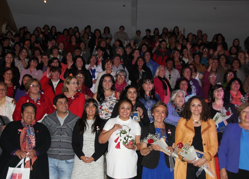 Paillaco reconoció a ex alcaldesas de la región en conmemoración del Día Internacional de la Mujer