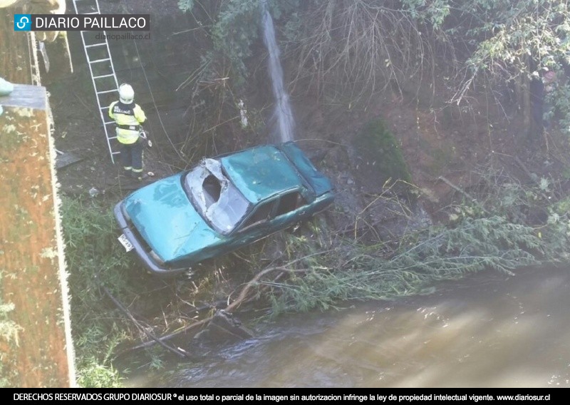 Carabineros descartó presencia de segundo ocupante en auto robado que cayó al río