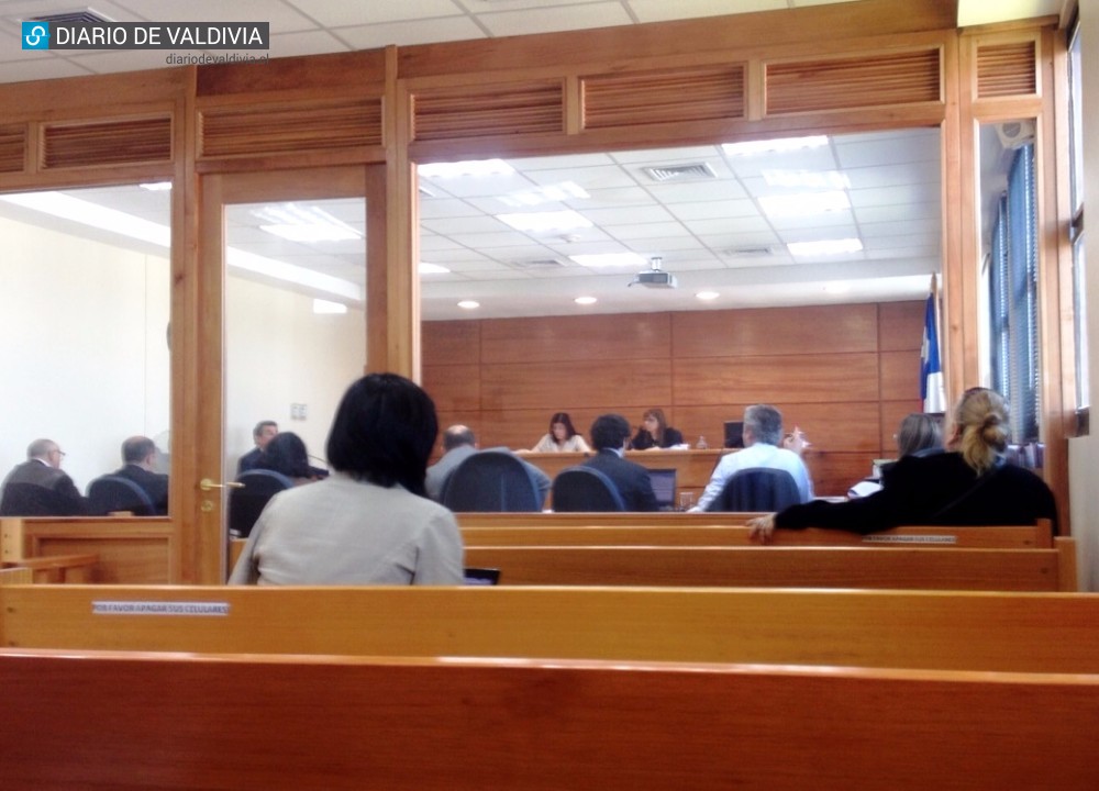 Condenan a corredor de propiedades a 5 años por estafar a familias en Valdivia