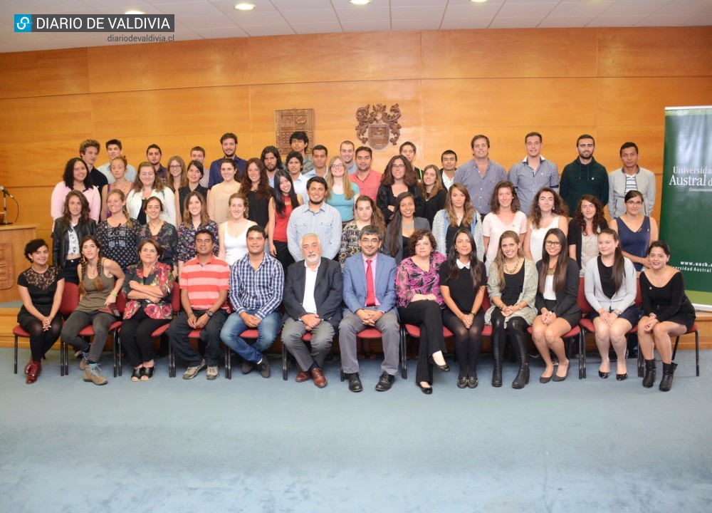 UACh ofreció bienvenida a felices estudiantes extranjeros de pregrado