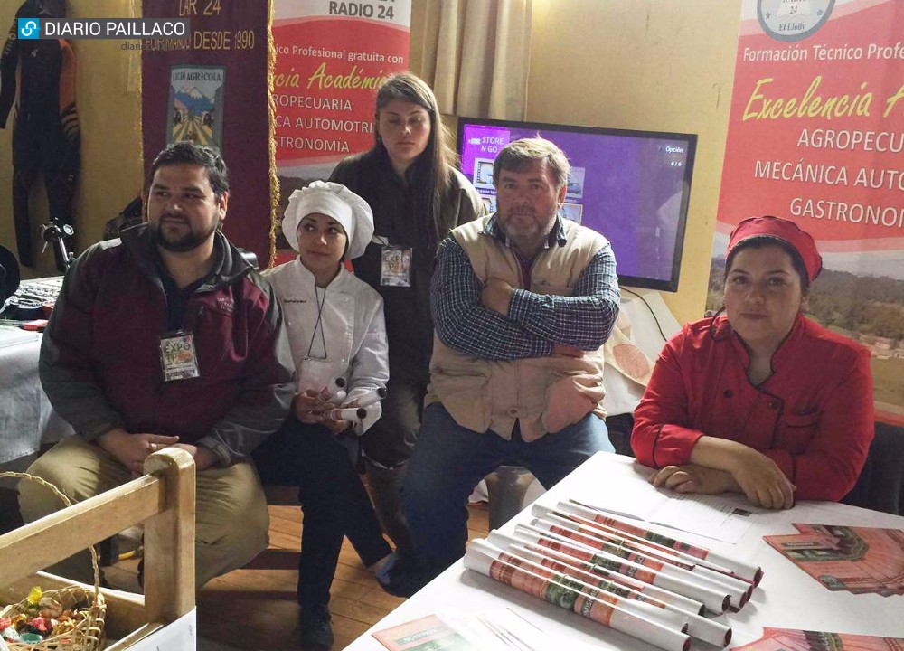 Liceos de Paillaco, Los Lagos, Corral  y Valdivia participan en EXPO TP 2016