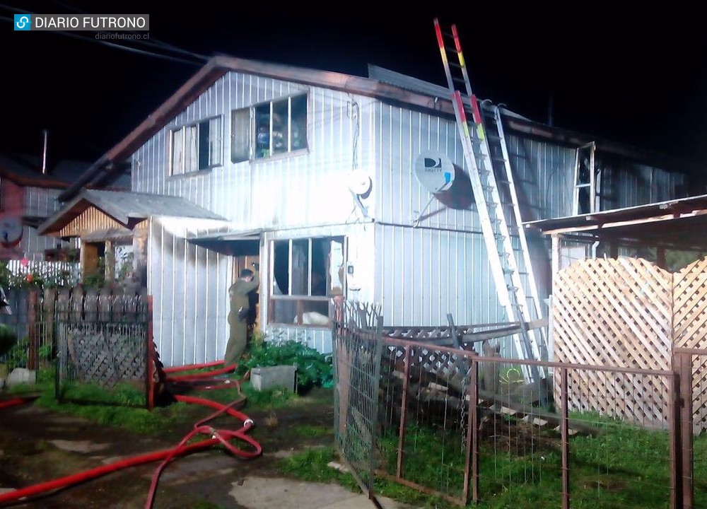 Bomberos evitó que una vivienda resultara completamente destruida en Futrono