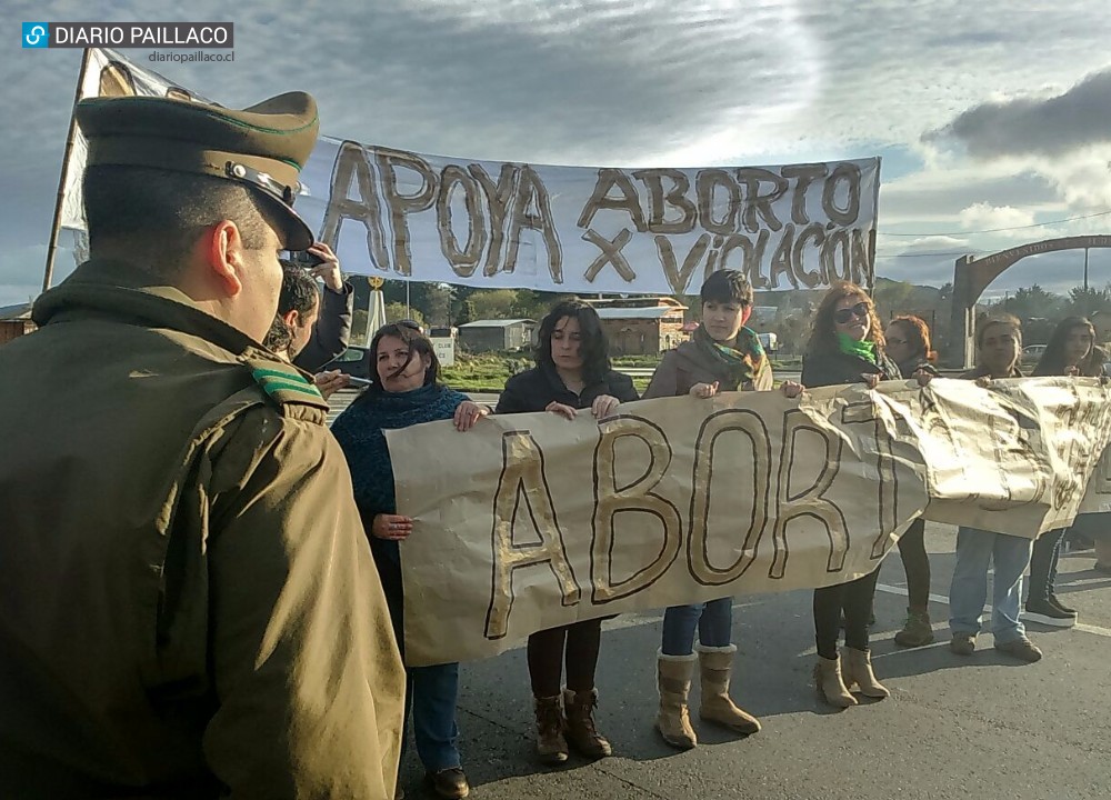 Mujeres de Paillaco se manifestaron a favor de la Ley de Aborto por tres causales