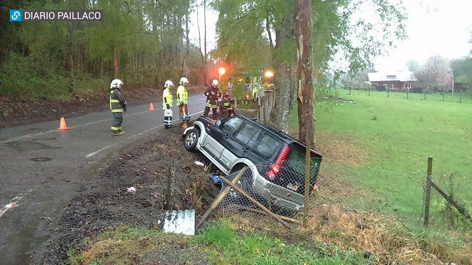 Nuevo accidente en cruce La Betonera: Jeep volcó al tomar la ruta hacia Reumén