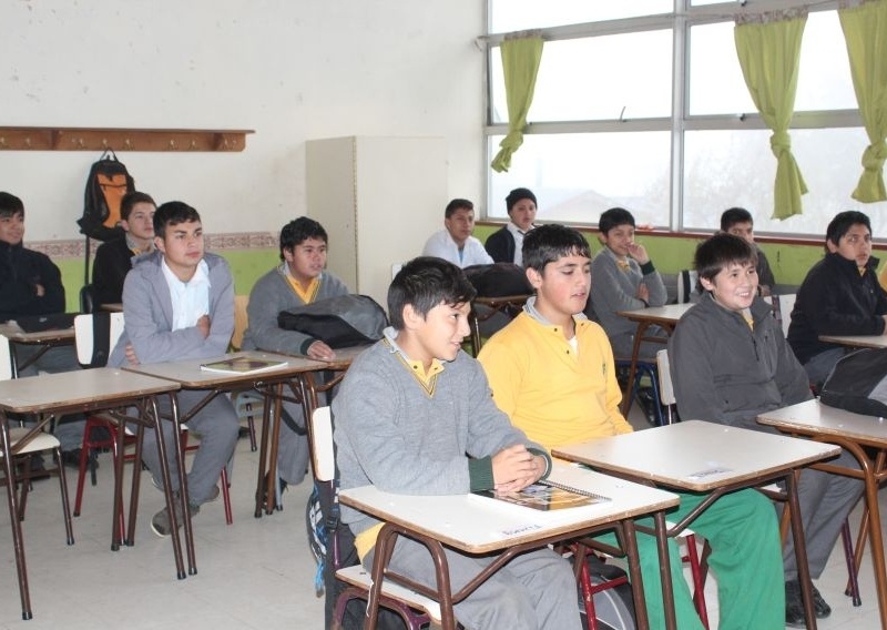 Municipalidad de Valdivia estudia adelantar vacaciones de invierno por paro de profesores