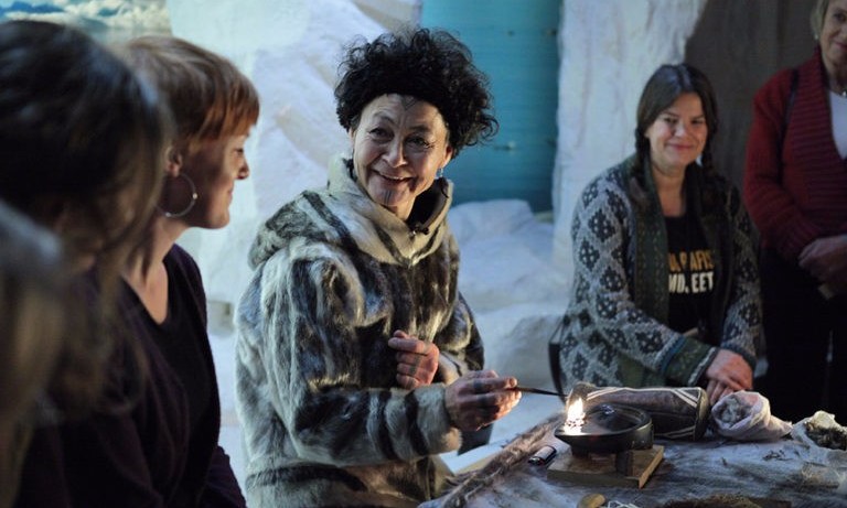 Cine Club exhibe la cinta canadiense "Angry Inuk" en función gratuita 