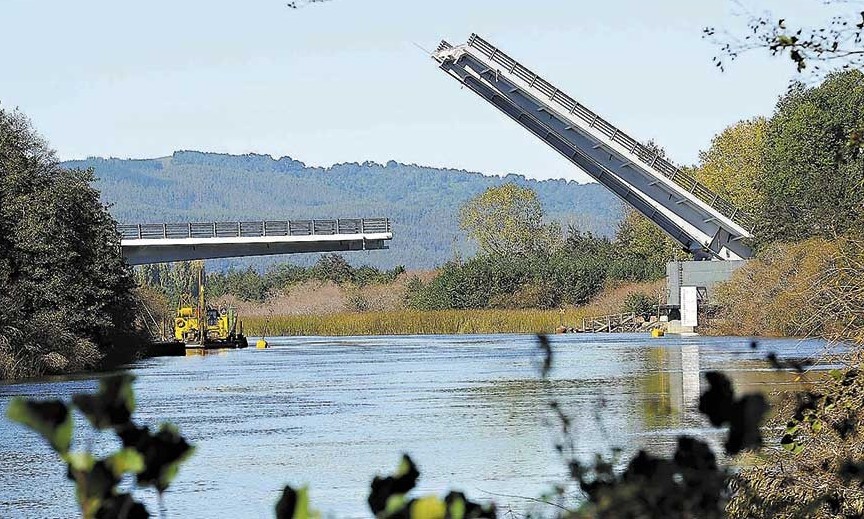 Berger por nuevo peritaje del Cau-Cau: “Ha habido de todo, menos voluntad real de entregar un Puente terminado a los Valdivianos”