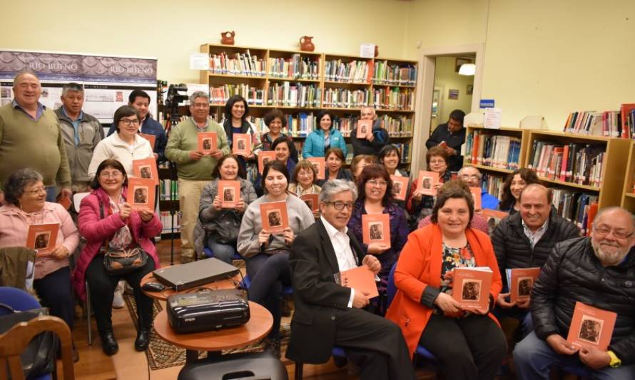 Biblioteca de Río Bueno presentó valioso cuadernillo con memorias en torno al tren