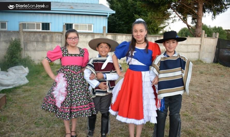 Pelchuquin inauguró su Fiesta Costumbrista 2019