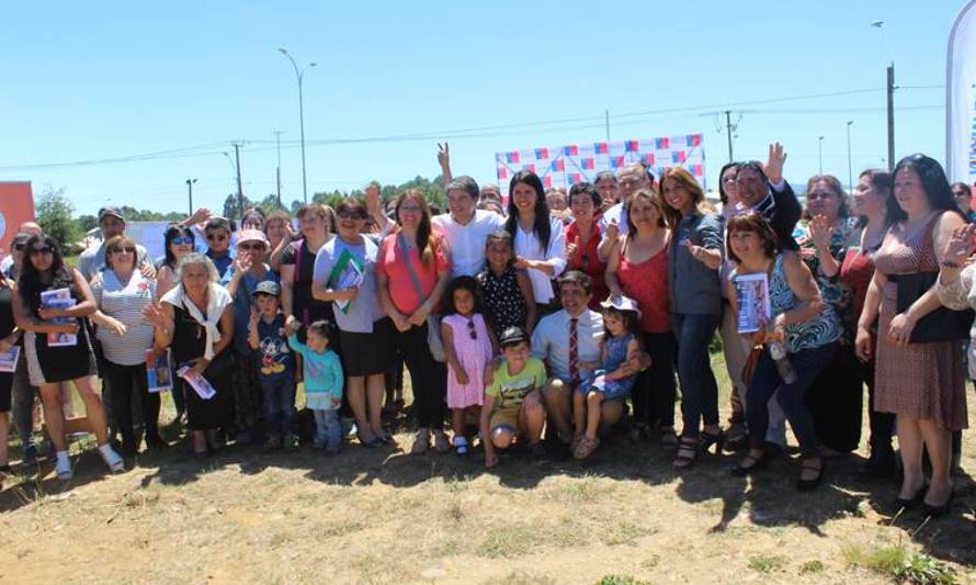 Familias de comité Guacamayo I inician fase de construcción de sus viviendas en Valdivia