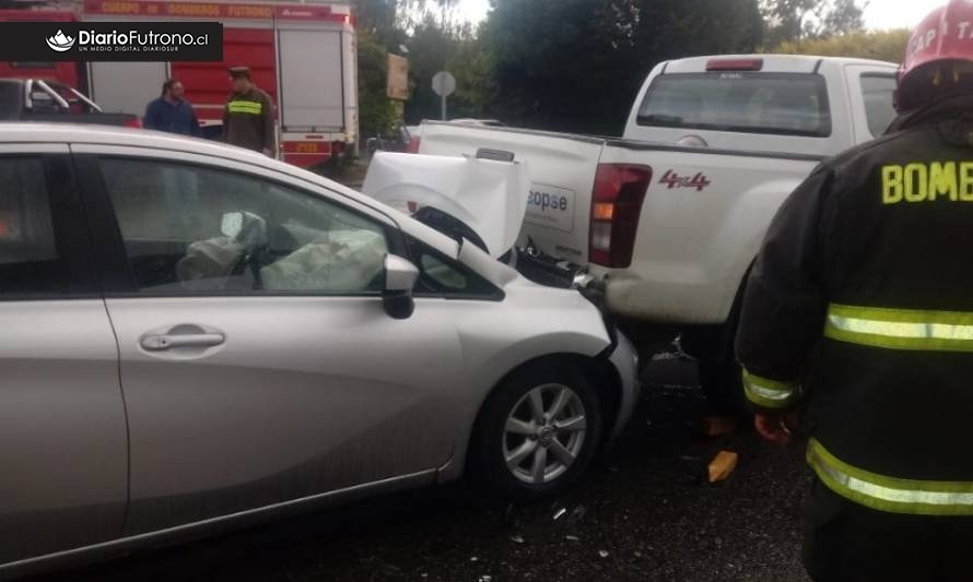 Una persona resultó lesionada tras colisión por alcance en Futrono