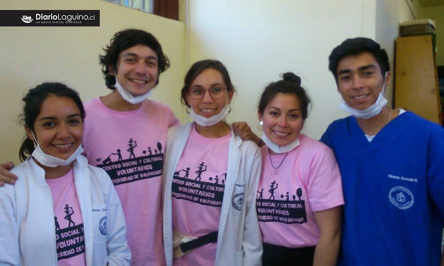 Alumnos de odontología de Valparaíso realizan ronda de atenciones en la comuna de Los Lagos