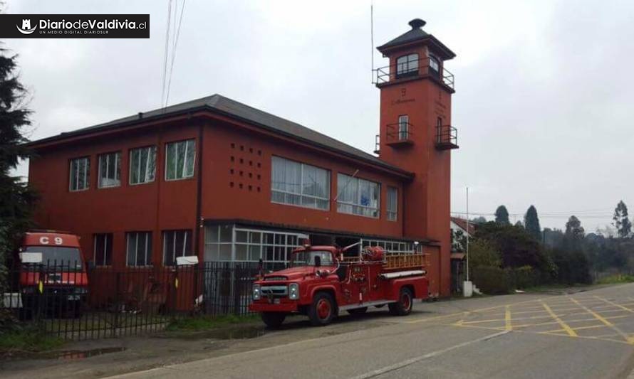 Novena Compañía de Bomberos Collico cumplió 87 años de servicio a la comunidad