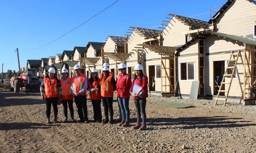 Seremi de Vivienda constata 28% de avance de obras del conjunto habitacional Emanuel en Mariquina