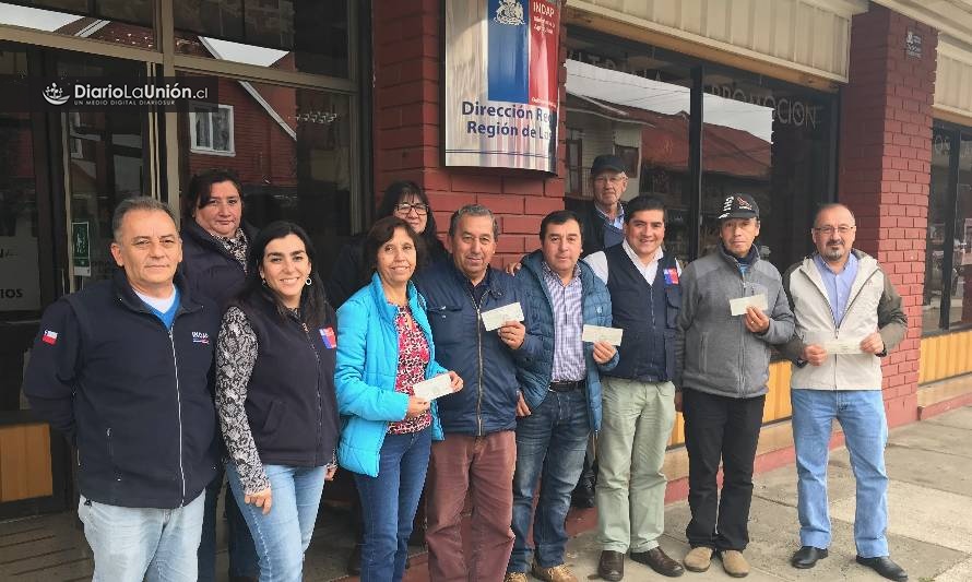 Frambueseros de Río Bueno y La Unión recibieron indemnización de Seguro Agrícola