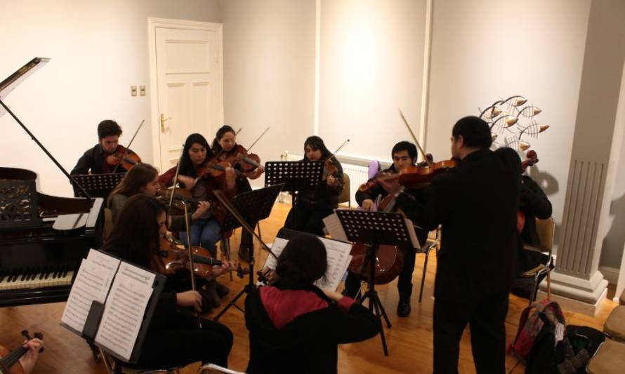 Este viernes 10: Orquesta Cuerdas de Cultura prepara concierto para Valdivia