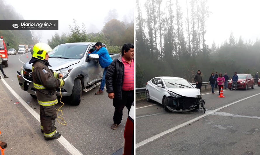 Dos lesionados dejó choque frontal de auto con camioneta municipal de Los Lagos