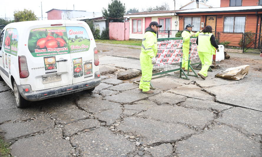 INTRANSITABLE: Municipio de Valdivia cerró calle Martínez de Rosas 