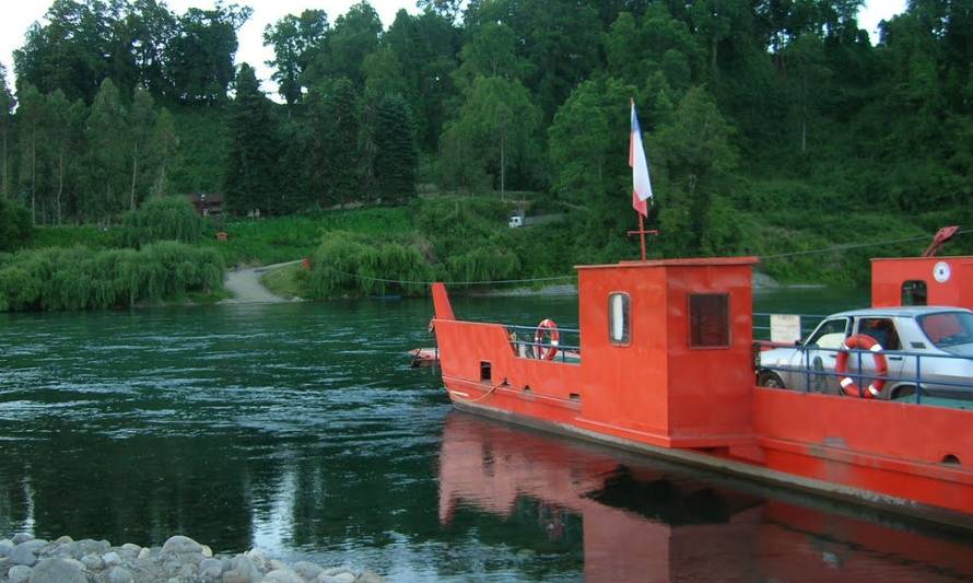 Berger llamó al gobierno a “tomar cartas en el asunto” tras suspensión de balsa en el Río San Pedro en Los Lagos