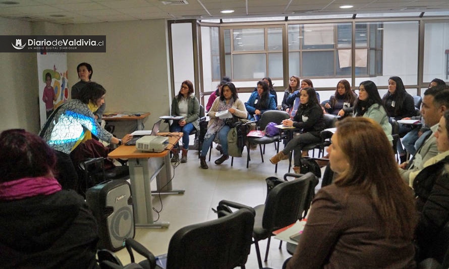 Fundación Integra realiza jornada con Centros de Familias de jardines infantiles