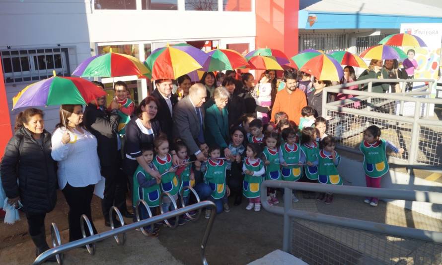 Inauguran remozadas dependencias de dos jardines infantiles en Valdivia