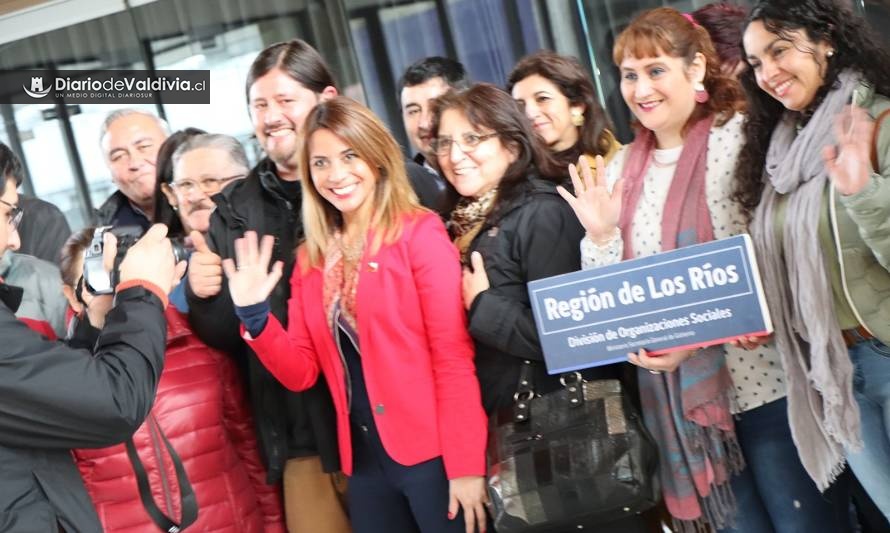 Consejo Para la Transparencia capacitó a equipos municipales y dirigentes sociales