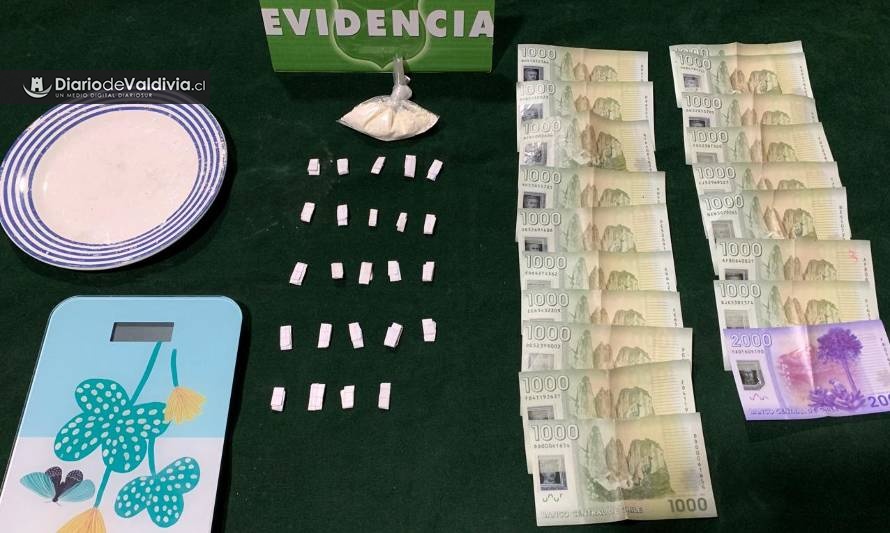 Carabineros detuvo a mujer dedicada al microtráfico en población de Valdivia