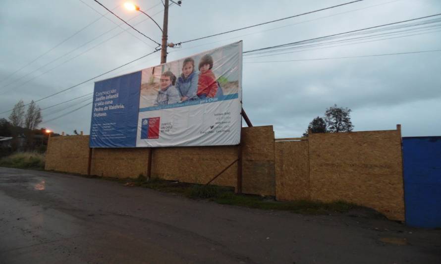 Berger pidió al gobierno “la mayor urgencia” para terminar el jardín infantil de Bonifacio en Valdivia