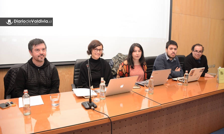 Académicos participaron en coloquio sobre el Complejo Forestal y Maderero Panguipulli