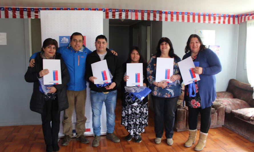 Vecinos de la población Yáñez Zavala de Valdivia recibieron Actas de Radicación
