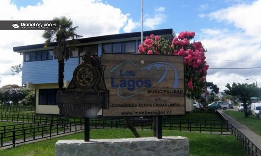 Funcionarios municipales de Los Lagos se suman al paro nacional y llaman a cacerolazo
