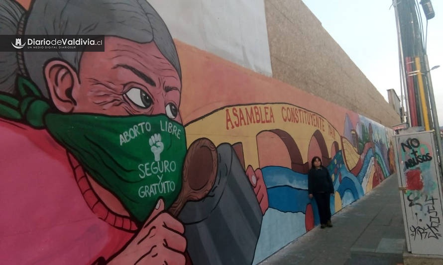 Mural Social de Valdivia se ganó su espacio: Empresa decidió no tocarlo, a pesar de no estar autorizado