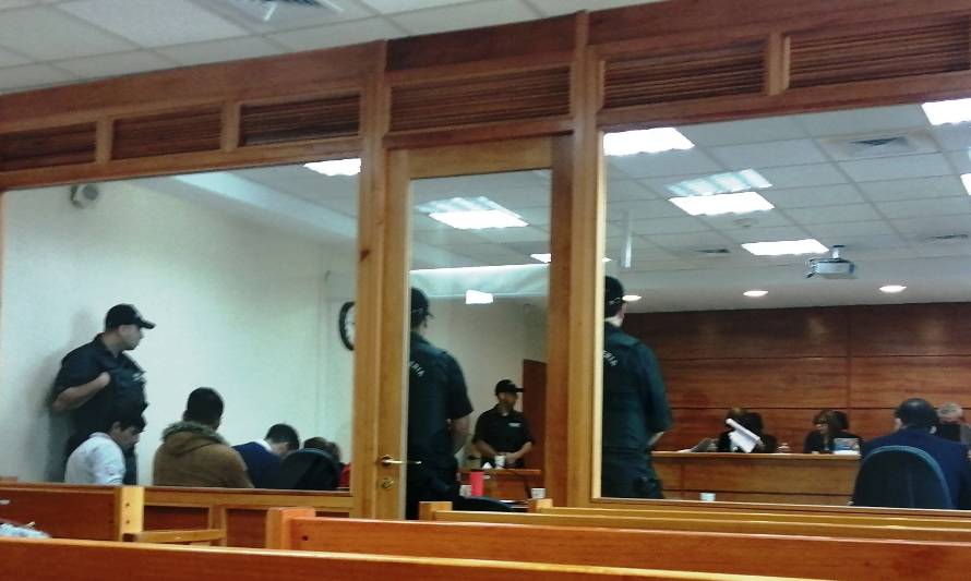 Condenan a 3 internos a 12 años de presidio por homicidio en cárcel de Valdivia