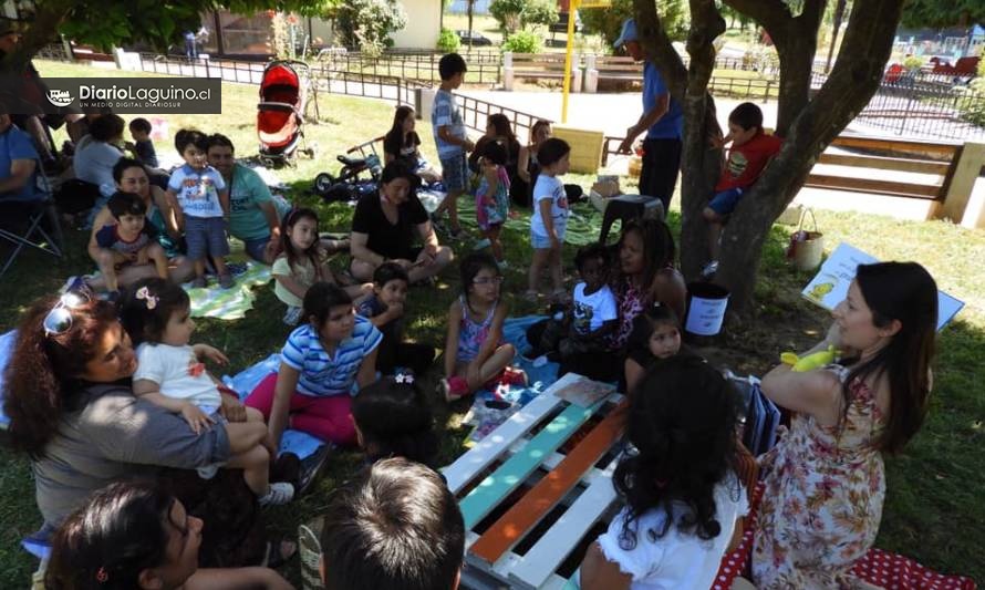 Biblioteca Pública de Los Lagos deleitó a la comunidad con un “picnic de palabras”