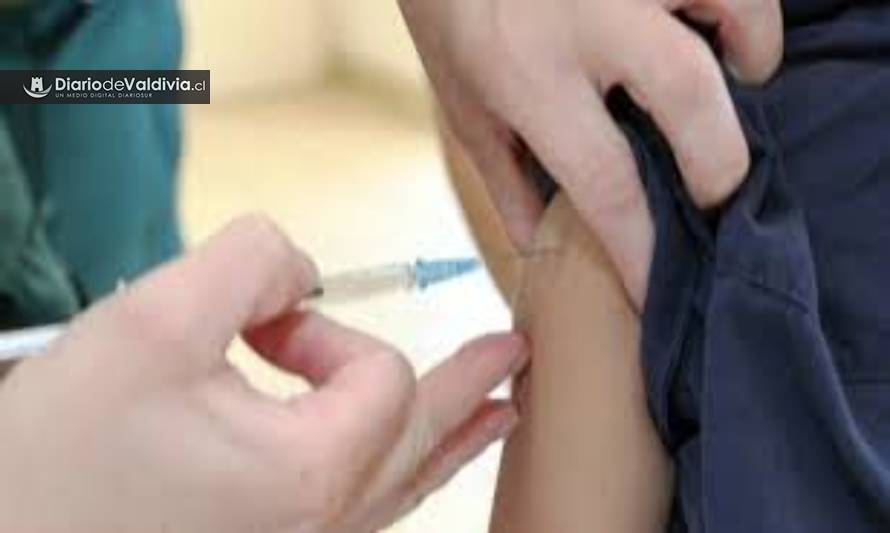 Cesfam Externo Valdivia reiniciará vacunación hoy a las 14 horas
