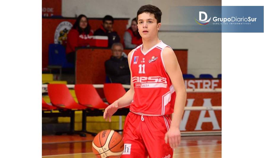 Joven basquetbolista valdiviano obtuvo beca para continuar su preparación deportiva en España