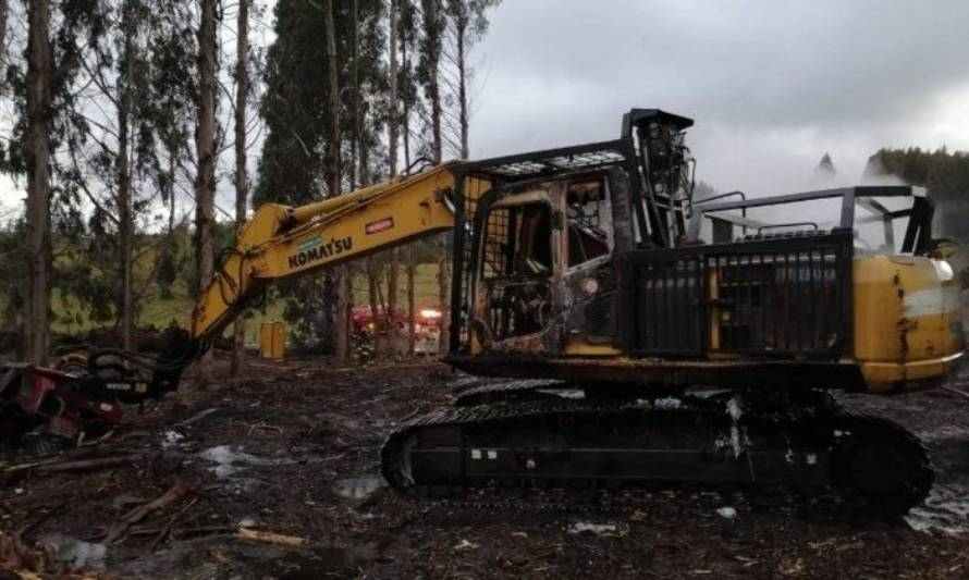 Desconocidos quemaron maquinaria forestal en San Juan de la Costa