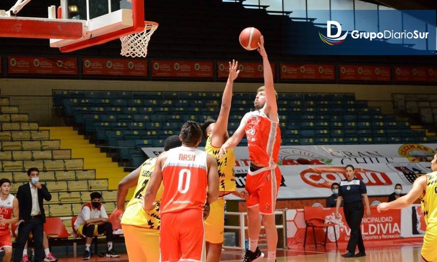 CDV volvió a lo grande al Coliseo: ganó 75-69