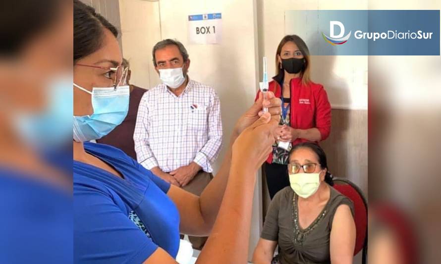 Esta semana entregaron 700 dosis de vacuna Sinovac a San José de la Mariquina