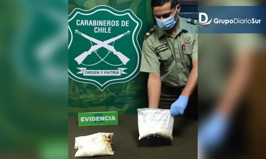 Descubren 2 kilos de pasta base en equipaje de pasajero de bus