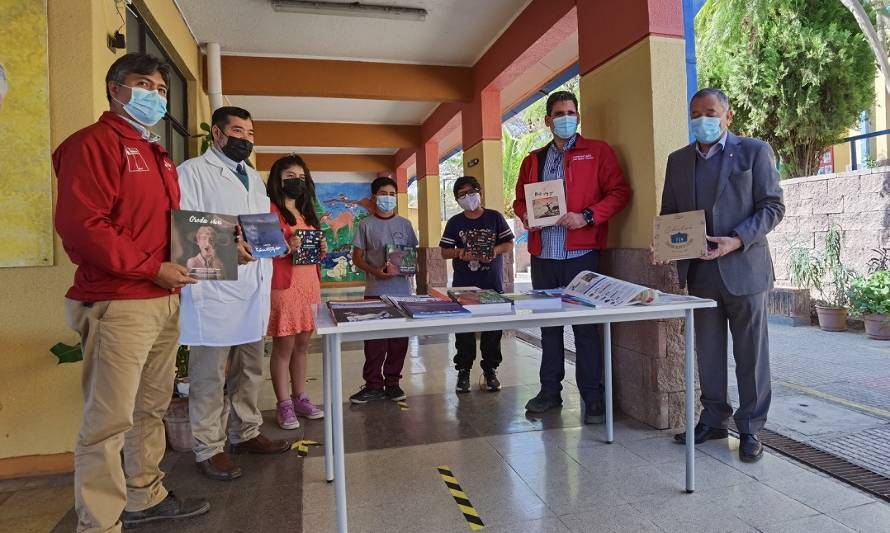 “Bibliotecas Rurales para Chile” entrega libros y publicaciones de FUCOA a lo largo del país