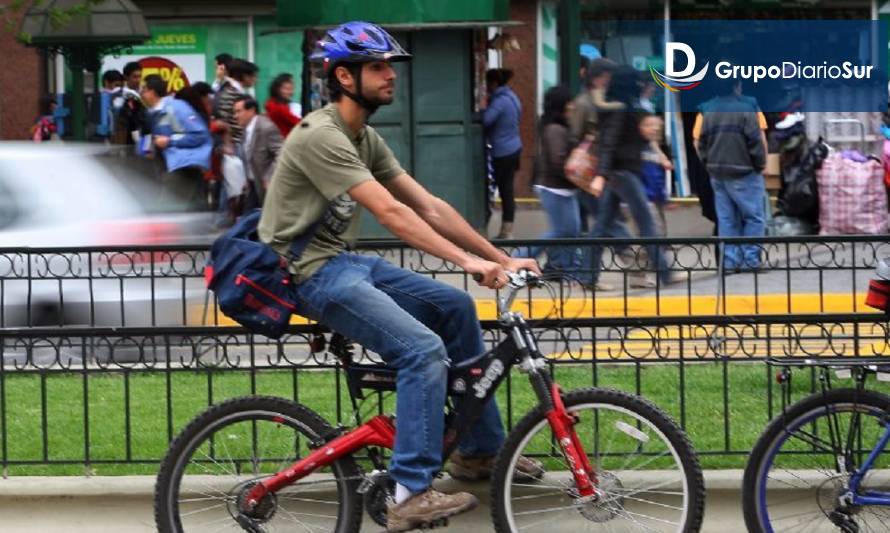 A Sala proyecto que sanciona a conductores que causen lesiones a ciclistas