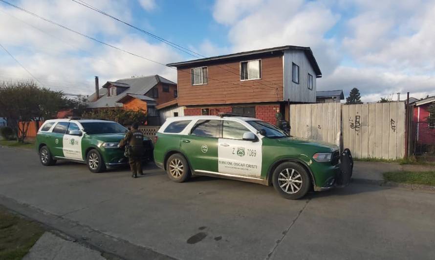 Valdivia: 2 menores y un adulto detenidos por robo con violencia 