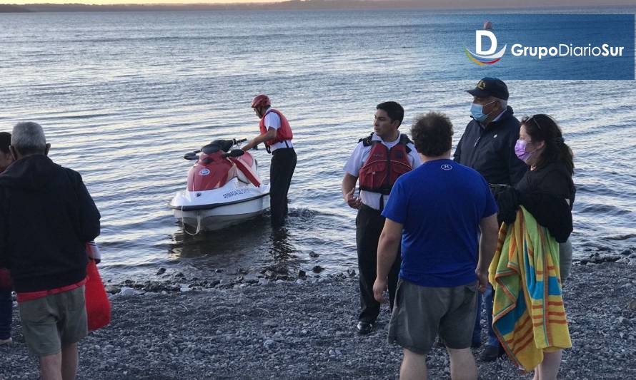 Bote se volcó en el lago Ranco: Tripulantes sobrevivieron gracias a chalecos salvavidas
