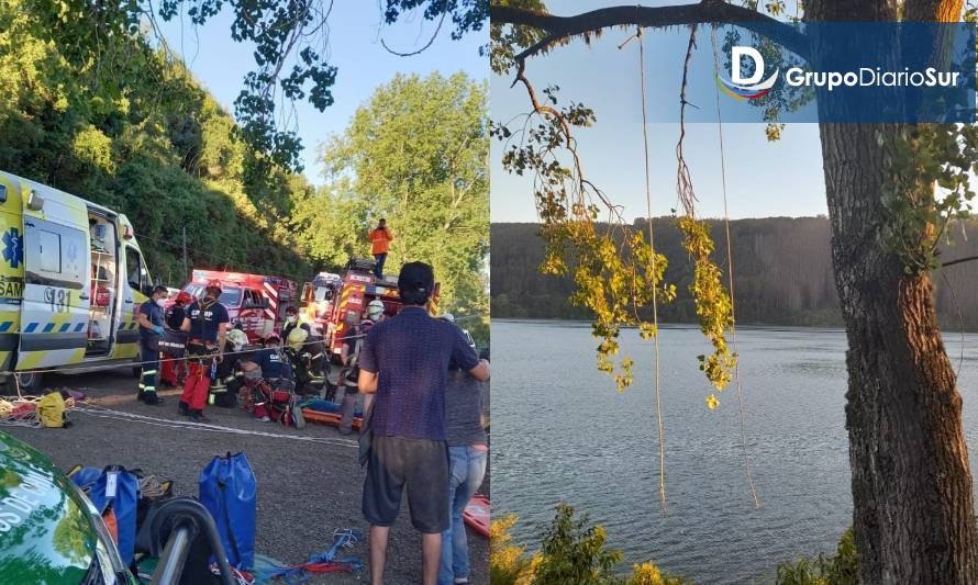 Hombre cayó de gran altura golpeando su cabeza contra rocas en Niebla 