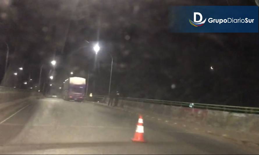 Bus atropella a un ciclista en puente Calle Calle de Valdivia 