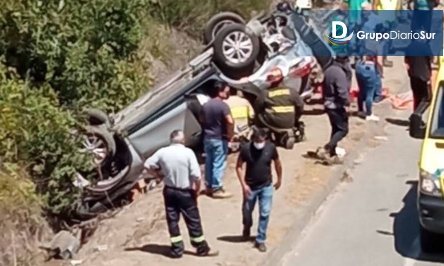 Al menos 5 lesionados dejó accidente de tránsito en Los Lagos